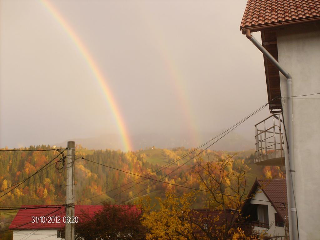 Pension Cote D'Amour Moieciu de Jos Esterno foto